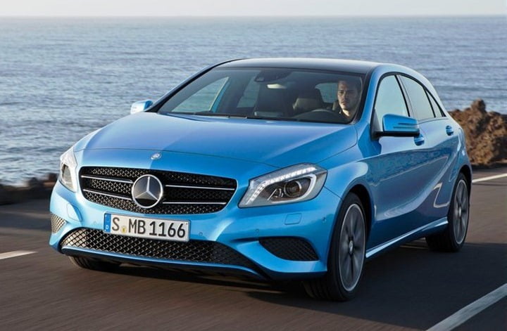 http://www.carblogindia.com/wp-content/uploads/2012/08/2013-Mercedes-C-Class-1.jpg