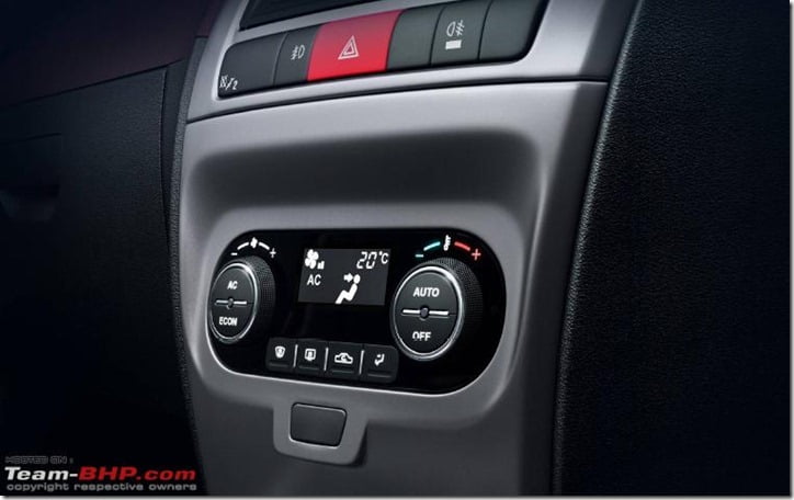 Tata Manza Club Class Sedan interior center console