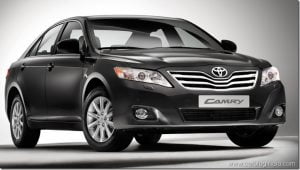 Toyota India Recalls 8,700 Corolla Altis and Camry Cars In India For Power Windows Switch Problem