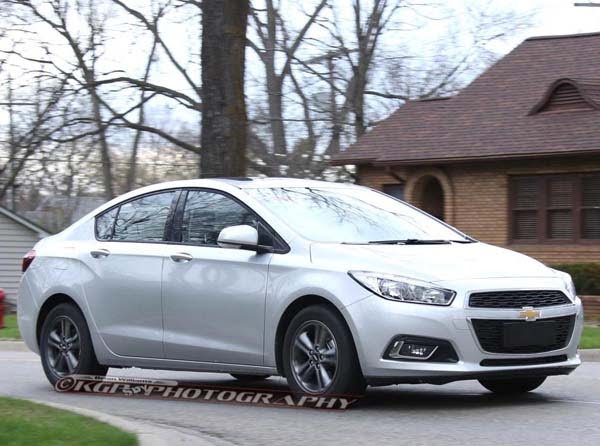 2016-Chevrolet-Cruze-Spy-Shots-Front-Right-Quarter.jpg