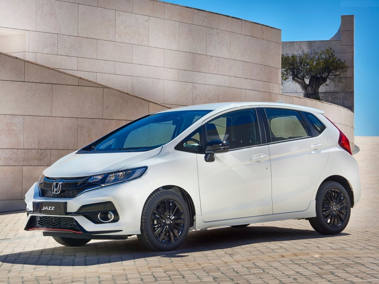 2018 Honda Jazz Facelift Launch Date, Price in India, Specs, Mileage