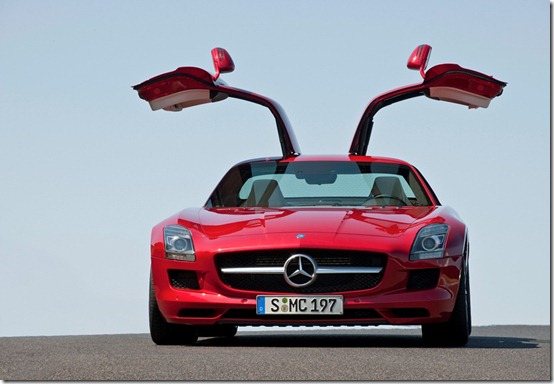 Mercedes-Benz Showcases SLS AMG &ndash; Pure Fascination At Auto Expo 2010