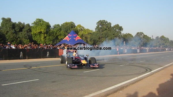 Fromula 1 Car On Delhi Streets (3)