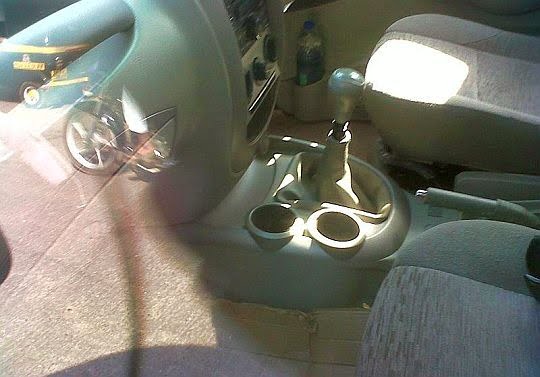 Facelifted-Mahindra-Xylo-MPV Front interiors