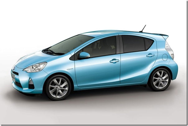 Toyota-Prius_C Compact Hybrid colour 2 side