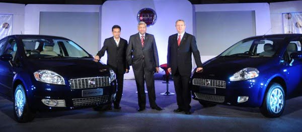 (Left to Right)- Mr Ramakrishnan, Tata Motors, VP, Commercial & Passenger cars, Mr Rajeev Kapoor, CEO & President, FIAT India and Mr Enrico Atanasio, Senior VP, Commercial Operations