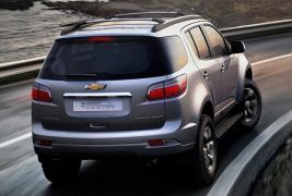 Chevrolet-Trailblazer_2013_1024x768_wallpaper_02.jpg