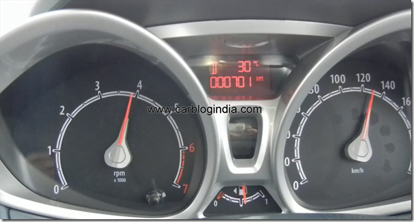 Ford Fiesta 2012 PoweShift Automatic Track Test Drive (6)