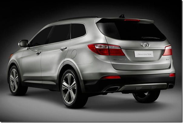 Hyundai Santa Fe 2013 Model rear