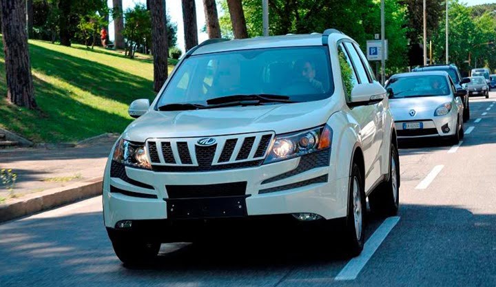 Mahindra XUV500 In Italy 2