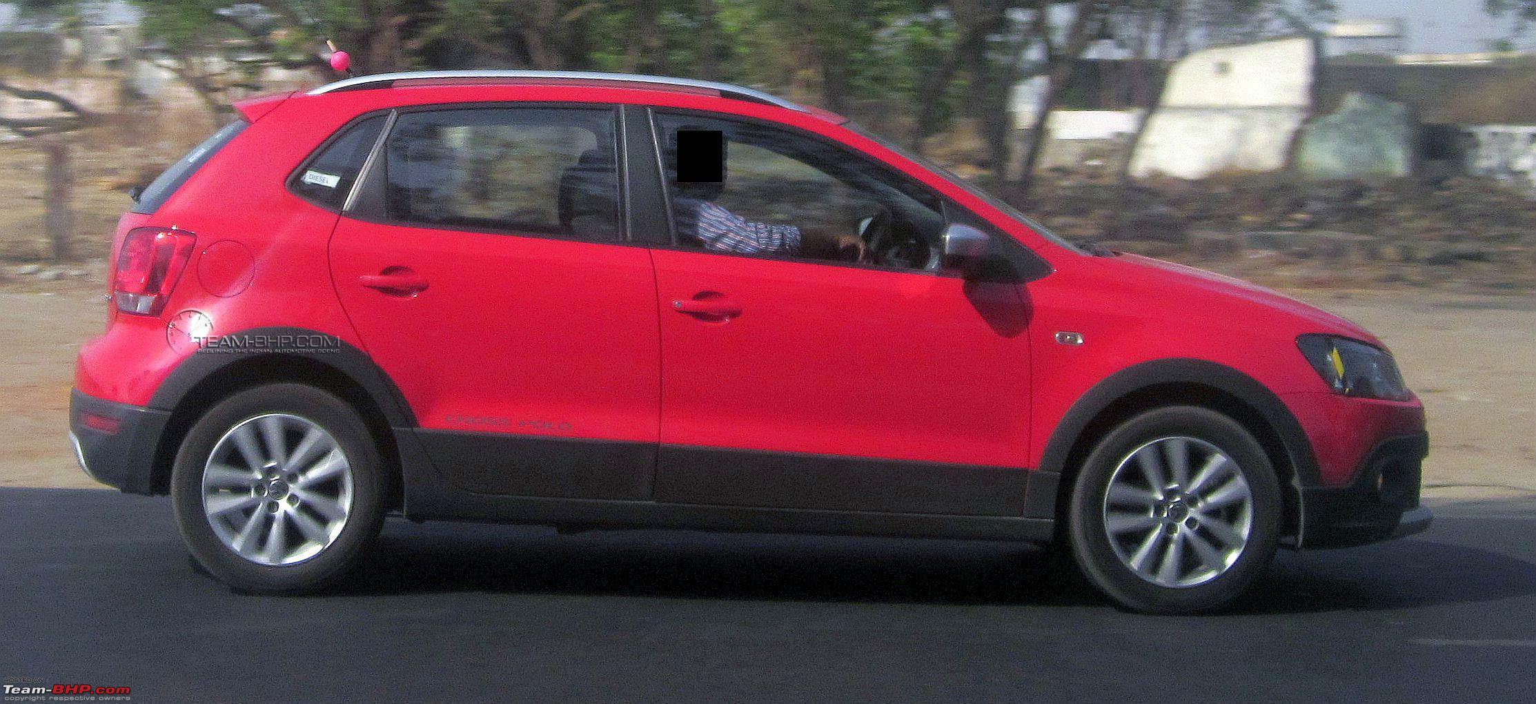 Volkswagen CrossPolo Spyshot Side