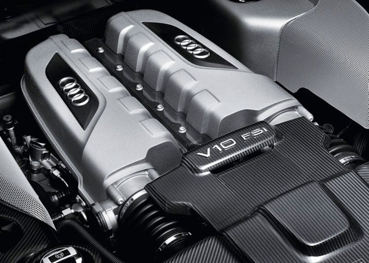 Audi R8 V10 Plus (4)