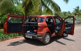 2013-Ford-EcoSport-India-Review-116.jpg