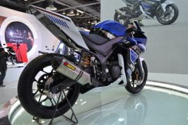 2014 Yamaha R25 Concept Rear Right Qaurter