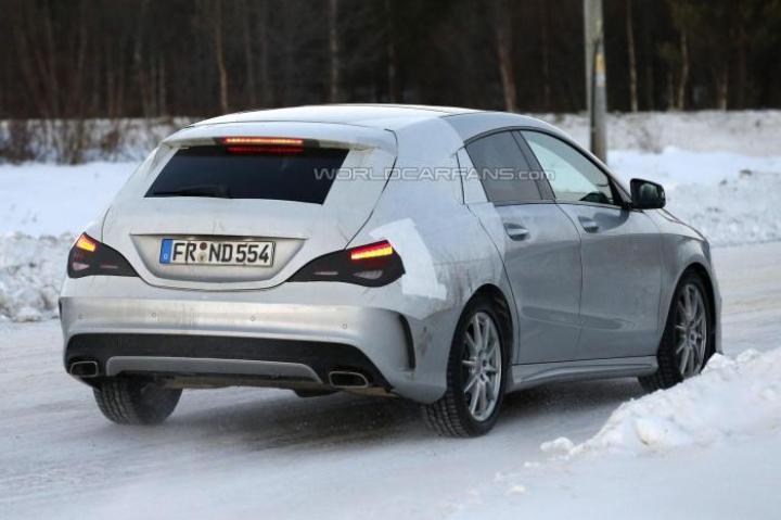 2015 Mercedes-Benz CLA-Class Spy Shot Rear Right Quarter