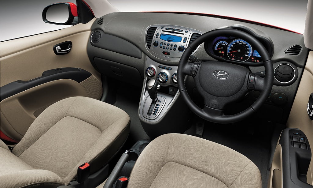 Hyundai i10 Interior Front Cabin