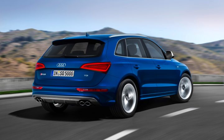 2013-Audi-Q5-rear-three-quarters-in-motion
