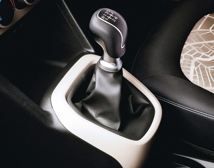 Auto Gear Shift or SemiAutomatic / AMT System Explained Auto Gear Shift or SemiAutomatic / AMT System Explained