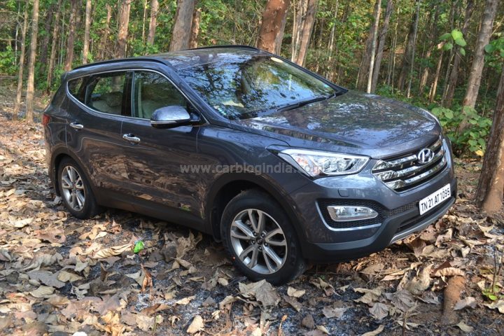 2014 Hyundai Santa Fe Review (2)