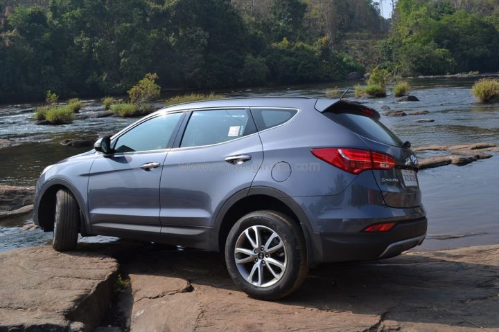 2014 Hyundai Santa Fe Review (4)