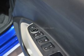 2014 Hyundai Xcent Interior Driver Side Door