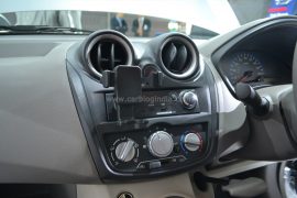 2014 Datsun Go Centre Console