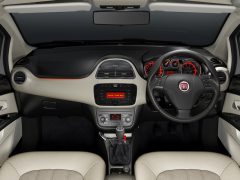 2014 Fiat Linea Interior Front Cabin Dashboard