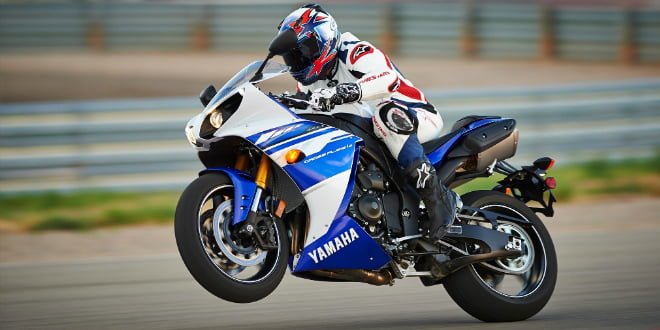 Yamaha YZF-R1 Featured Image