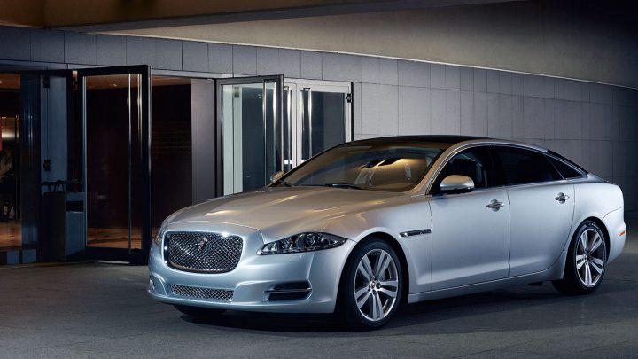 2014 Jaguar XJ Front Left Quarter