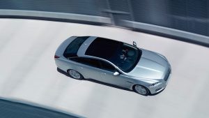 2014 Jaguar XJ Right Top Angle