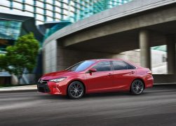 2015 Toyota Camry Front Left