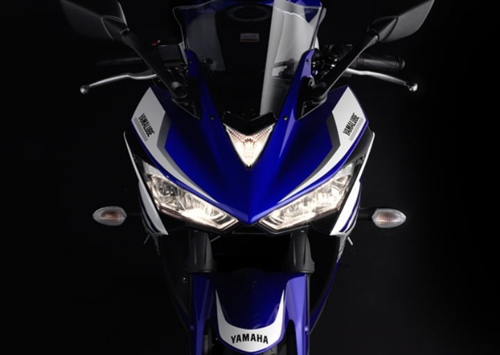 Yamaha YZF-R25 Front Headlight