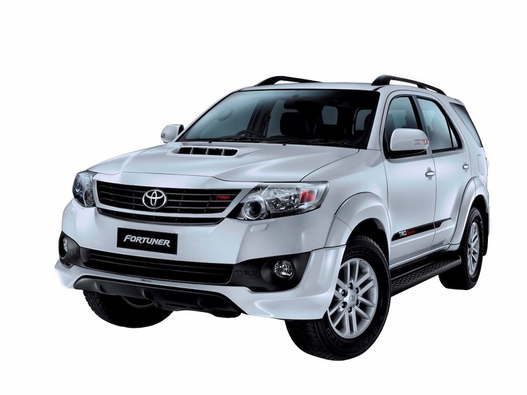 Toyota Fortuner 2.5 TRD Sportivo prices, specification, images