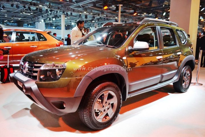 Renault Duster Adventure Rxl 110 Bhp Front Left Quarter