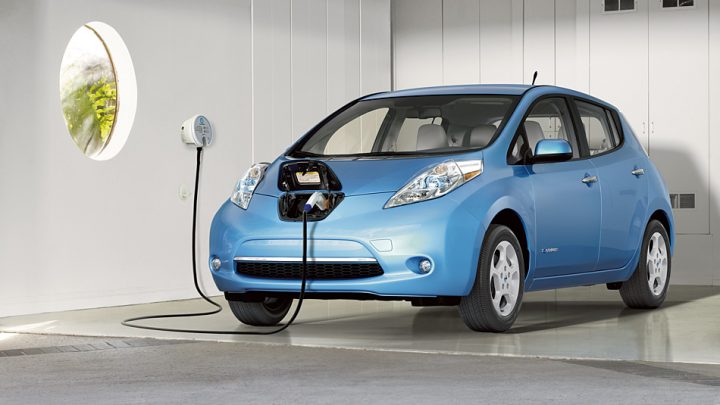 Nissan leaf charging