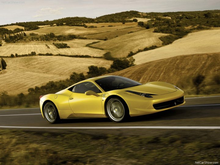 Ferrari-458_Italia_2011_800x600_wallpaper_02