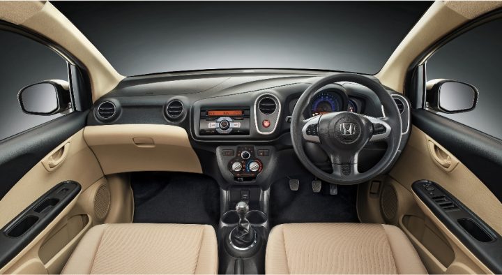 Honda Mobilio Interior Dashboard