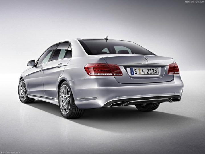 Mercedes-Benz-E-Class_2014_1024x768_wallpaper_5f