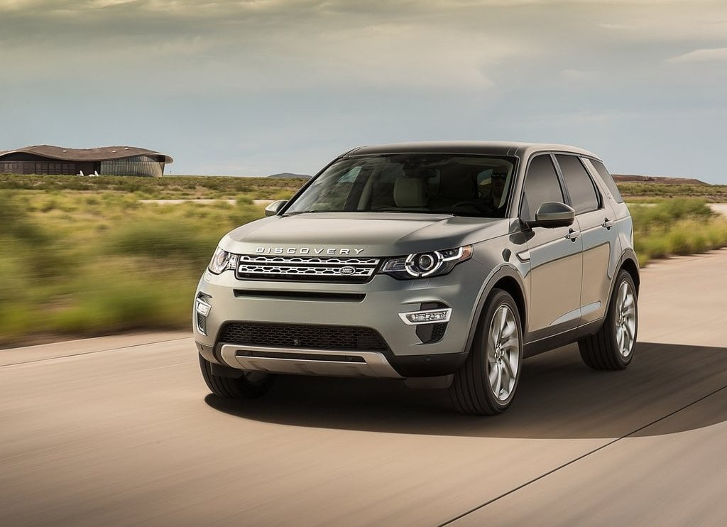 2015 Land Rover Discovery Sport Front Left Quarter Dynamic