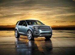 2015 Land Rover Discovery Sport Front Right Quarter1