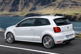 2015-Volkswagen-Polo-GTI-revealed-3 (1)