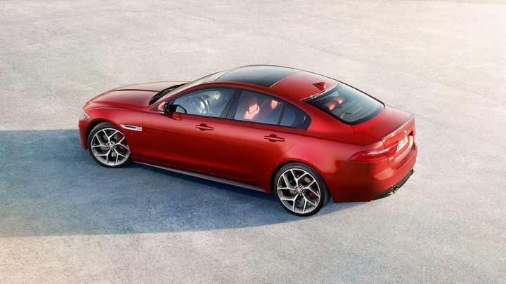 Jaguar XE-5