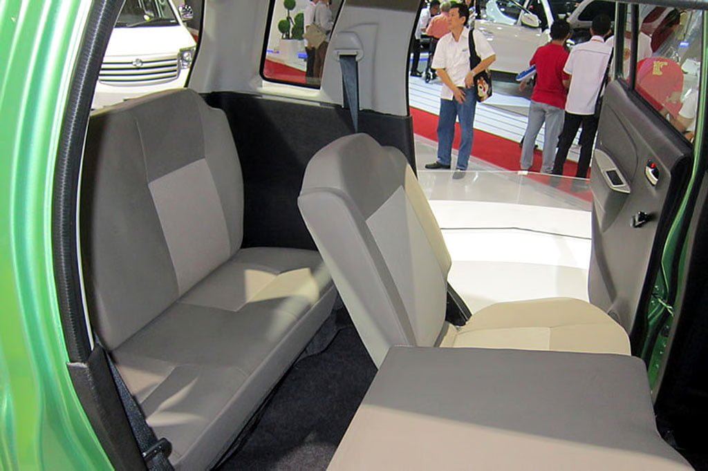 Suzuki-Karimun-Wagon-R-7-seater-MPV-third-row-seats