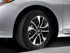 2014-honda-civic-sedan-wheels-images