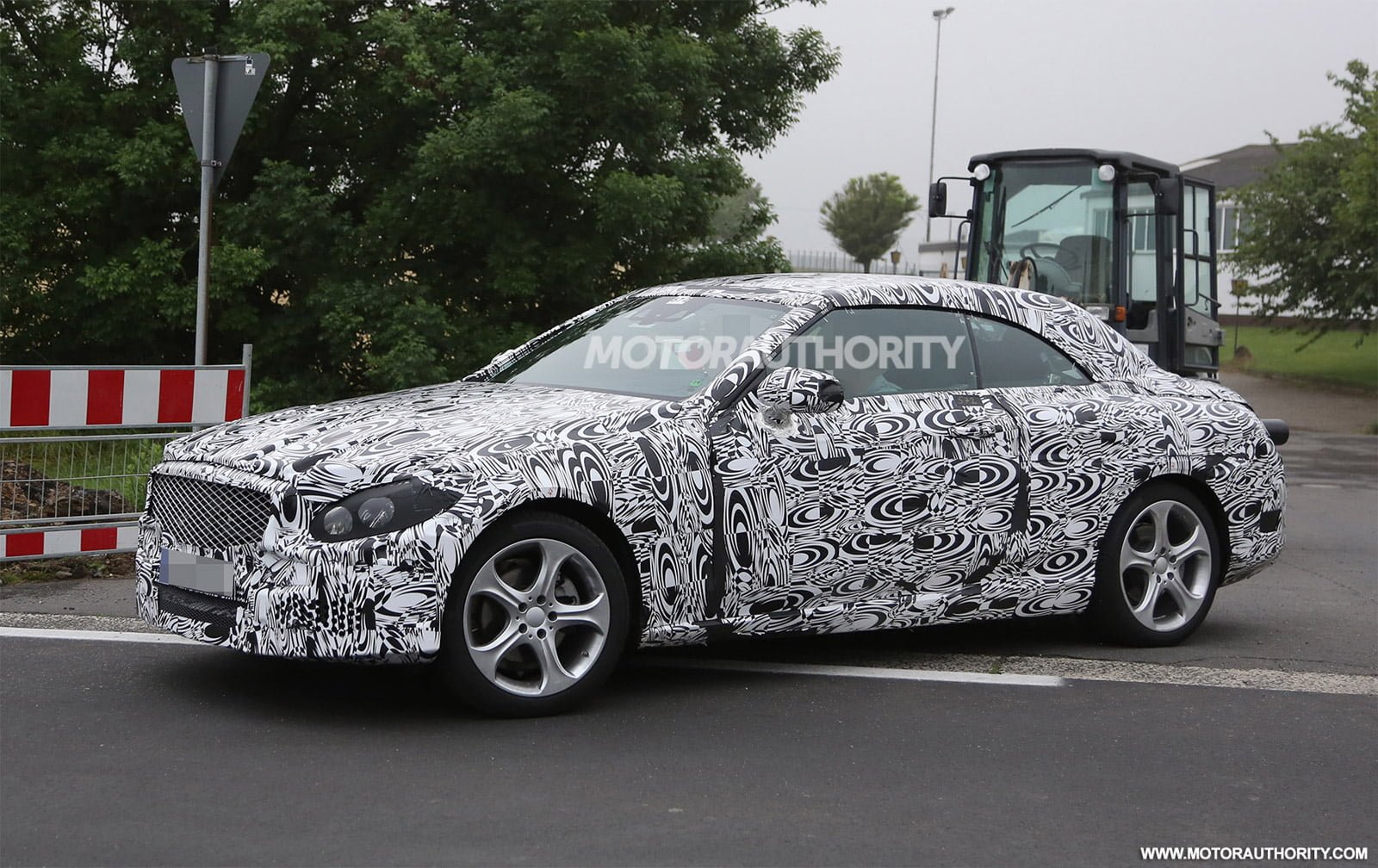 2016-mercedes-benz-c-class-cabriolet-spy-shots_100472437_h