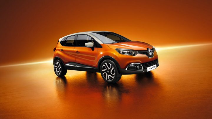 Renault Captur (for representative purposes only)