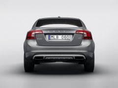 2016-volvo-s60-cross-country-images-rear