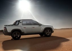 Renault Duster Oroch Concept Side Angle