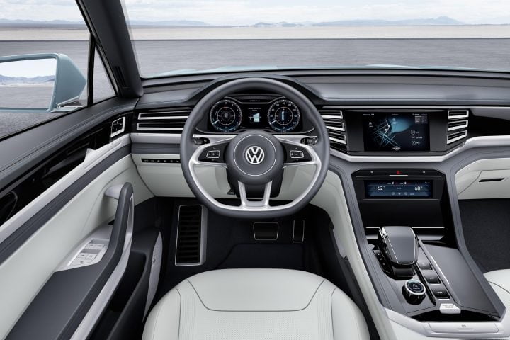 volkswagen-cross-coupe-gte-interior-steering