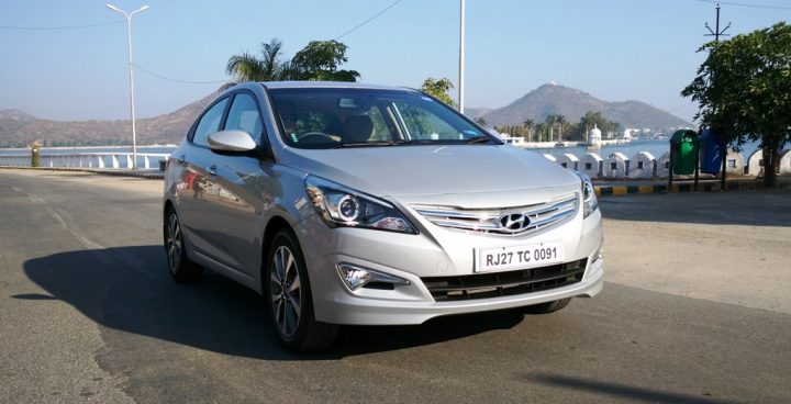 best petrol sedans in india under 11 lakhs 2015 Hyundai Verna Review 4S Fluidic Verna (1)